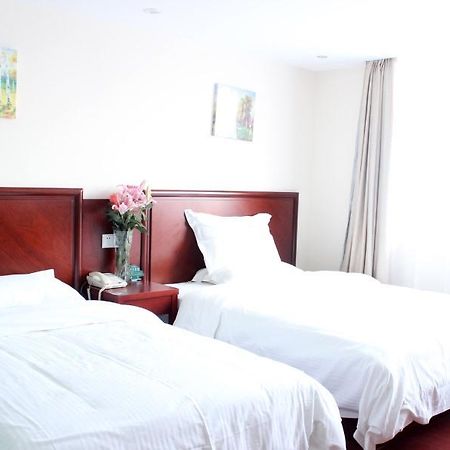 Greentree Inn Suzhou Central Circle Baihui Square Middle Yangchenghu Station Express Hotel Ngoại thất bức ảnh