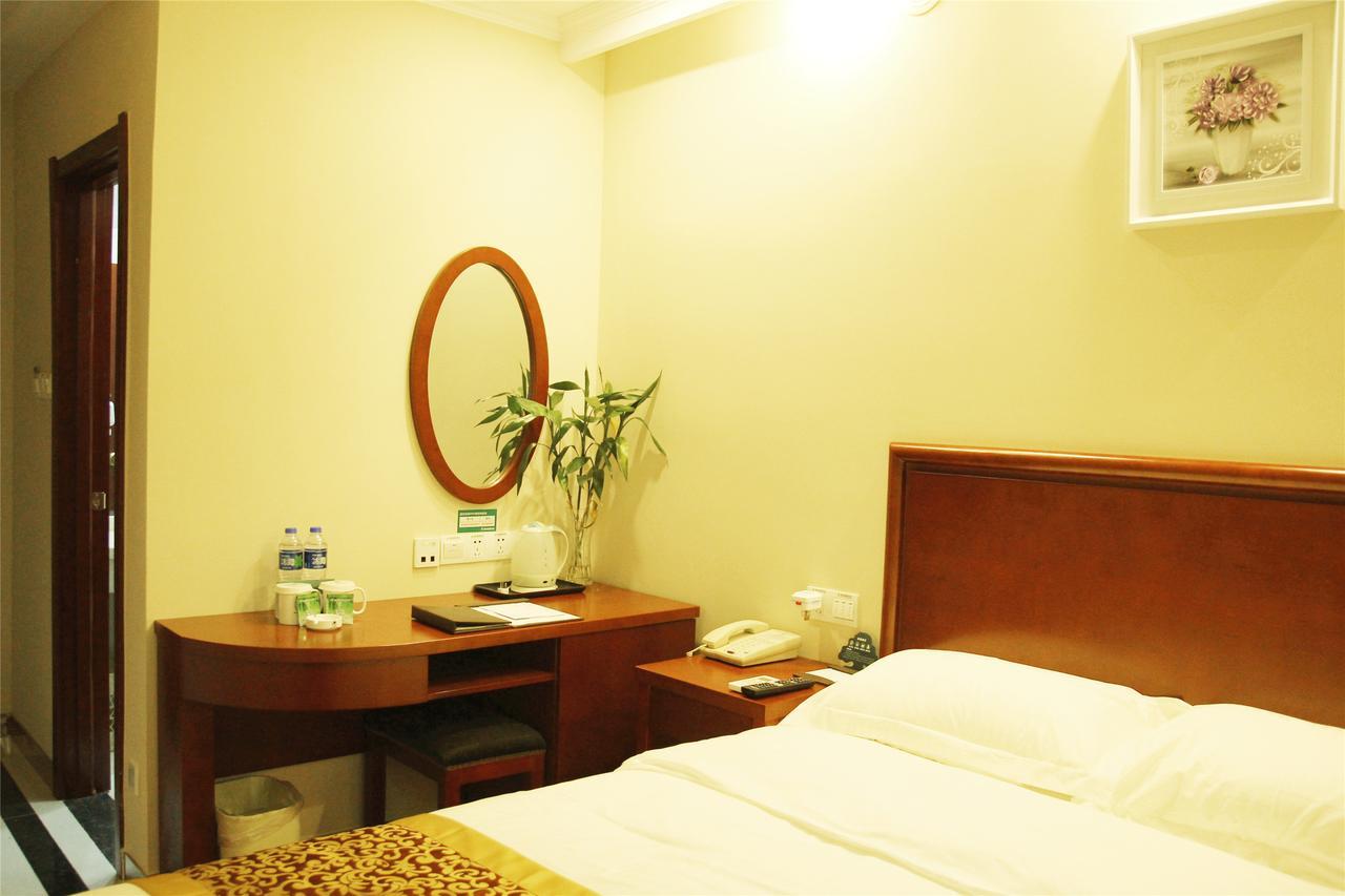 Greentree Inn Suzhou Central Circle Baihui Square Middle Yangchenghu Station Express Hotel Ngoại thất bức ảnh