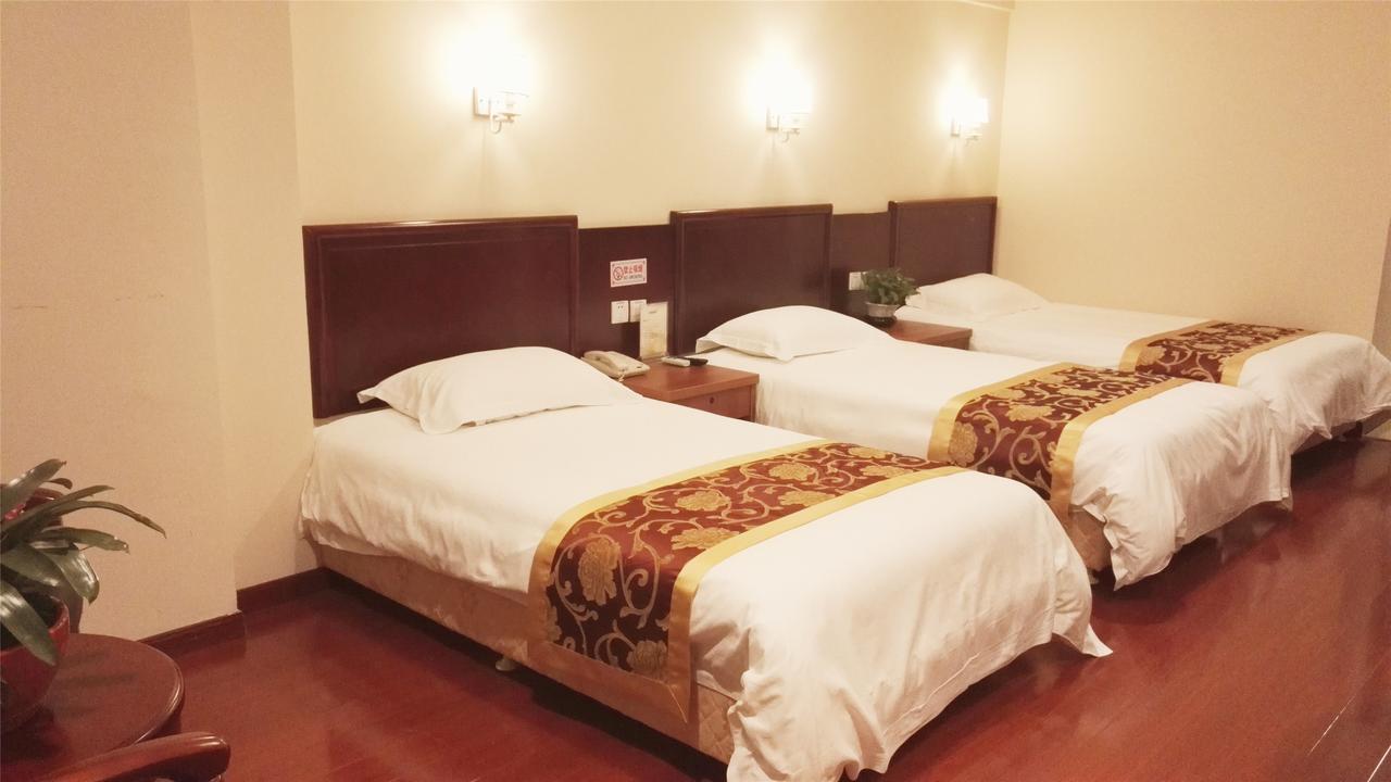 Greentree Inn Suzhou Central Circle Baihui Square Middle Yangchenghu Station Express Hotel Ngoại thất bức ảnh